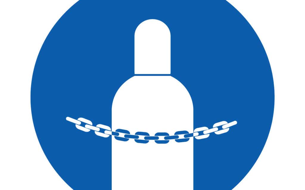 Grafik einer Gasflaschenhalterung mit weißer Gasflasche auf blauem Hintergrund. 