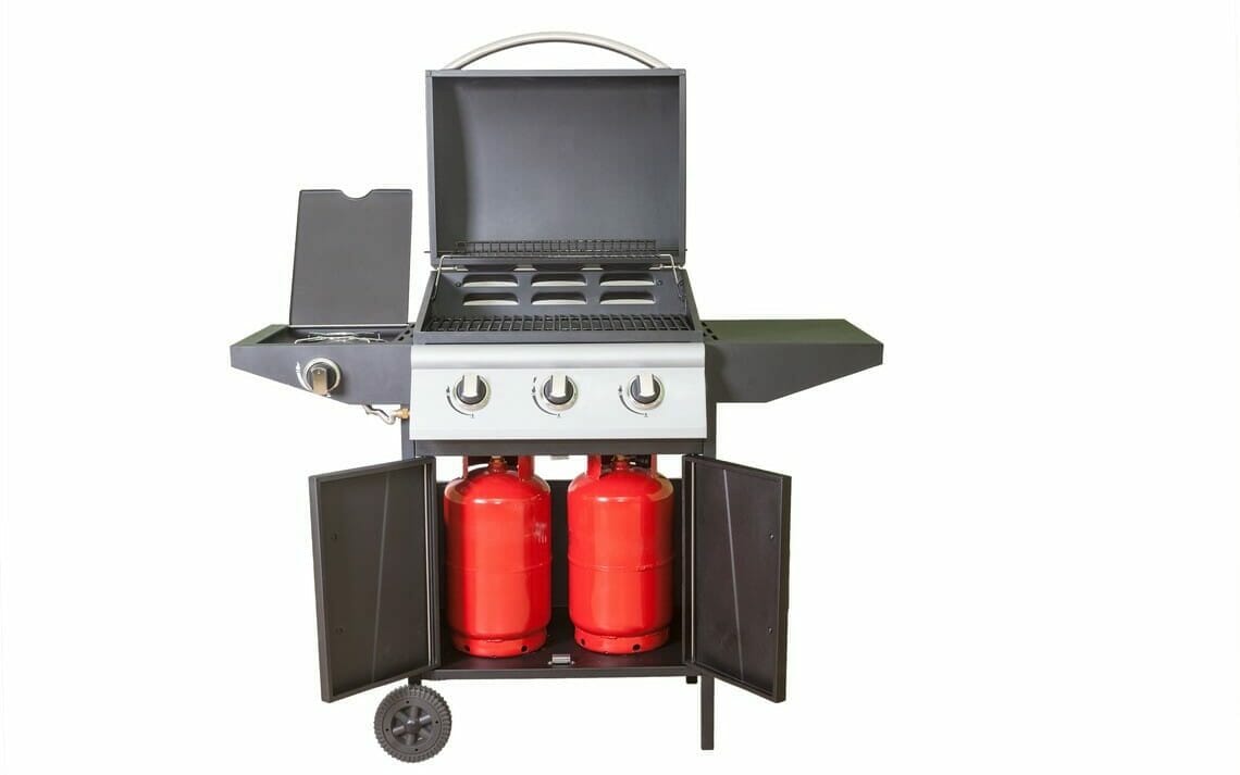 Zwei rote Gasflaschen im Grill